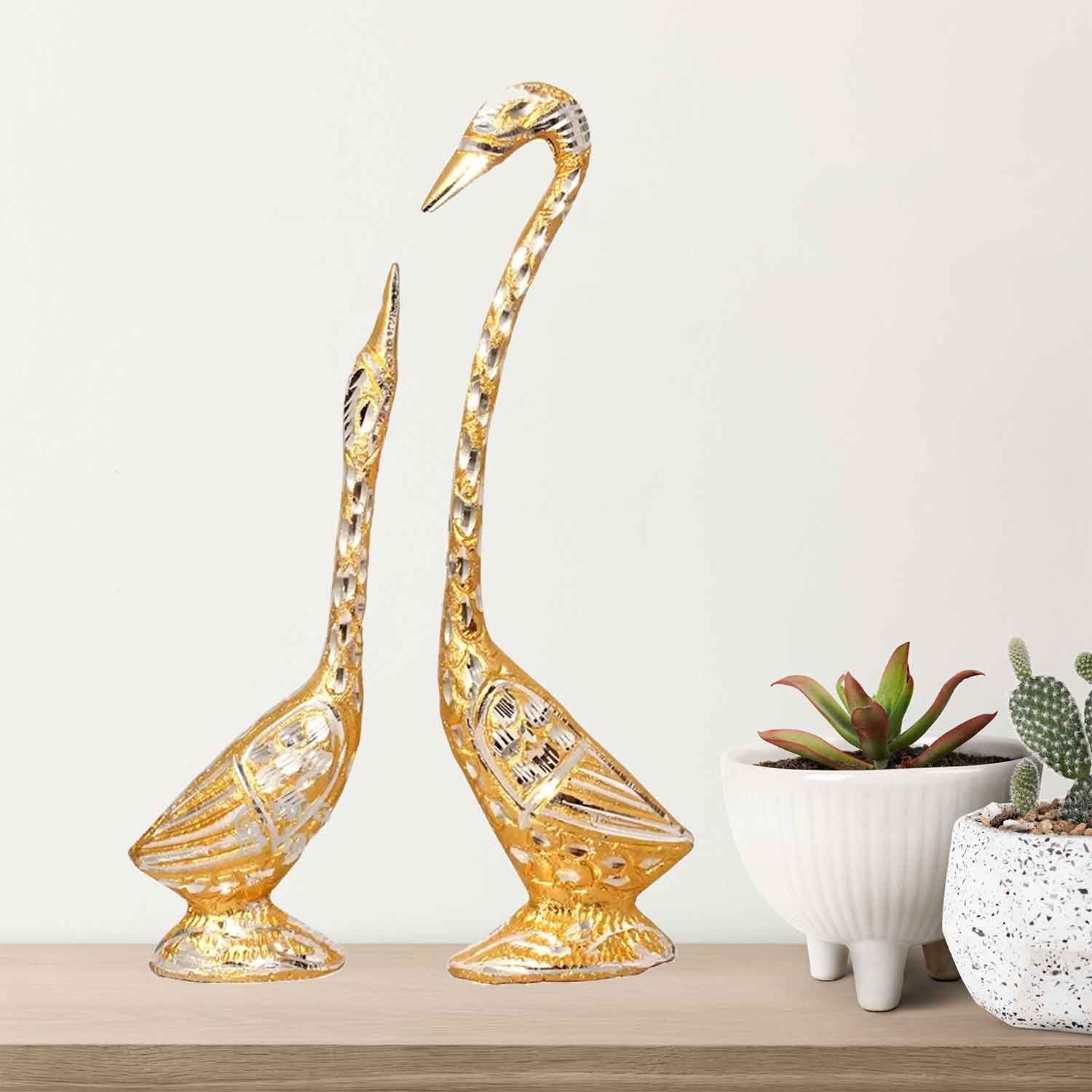 Swan Bird White Metal Golden Finish 25 cm G13GX0072G000XTRS