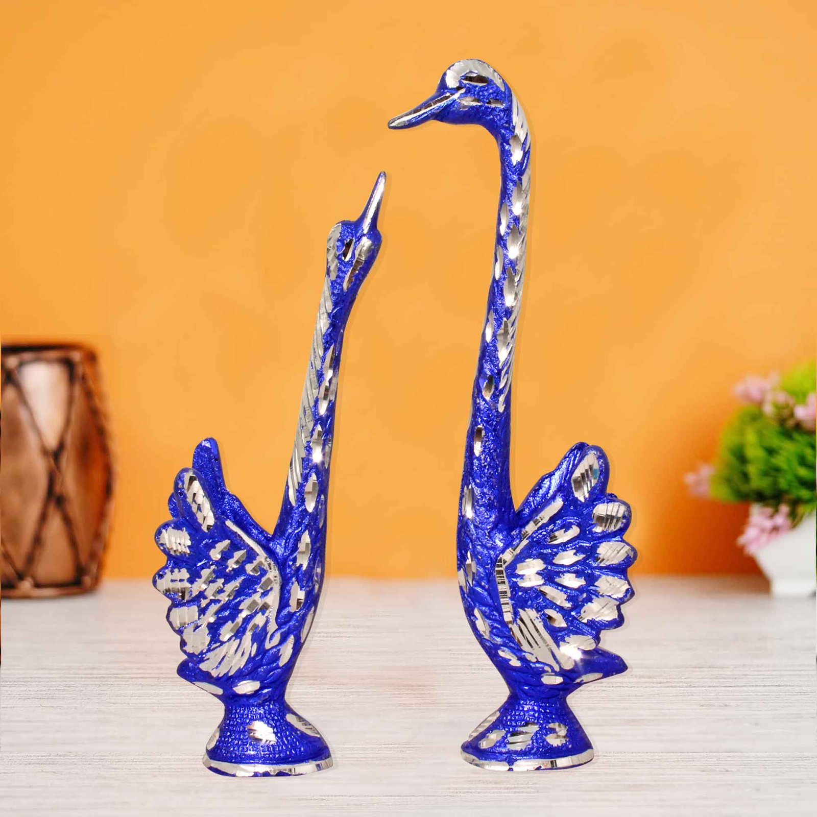 Swan Pair in Blue Color White Metal Blue Color 20 cm G13GX0081N000XZNA