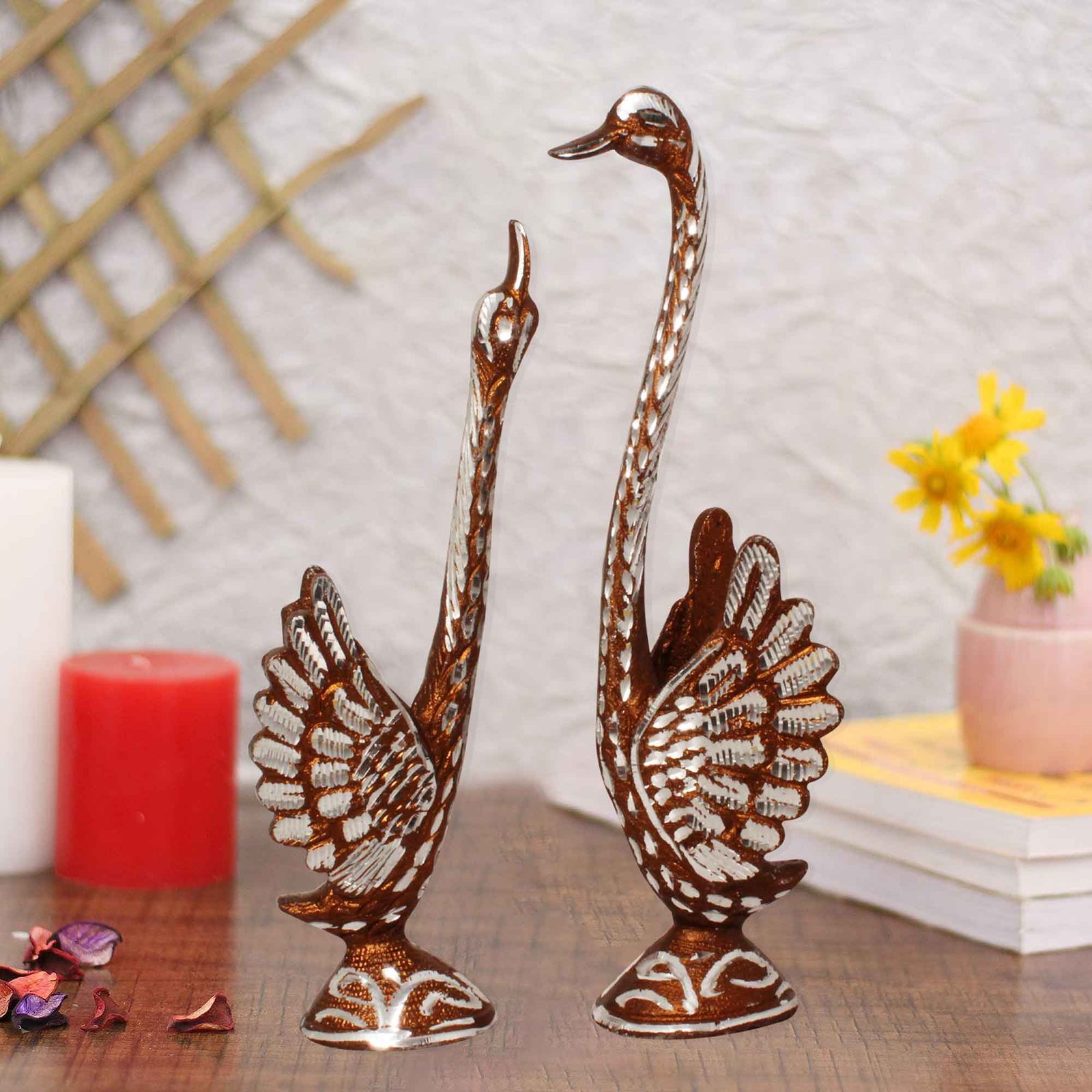 Swan Feng Shui White Metal Showcase Decorative 27 cm G13GX0083C000XTOS