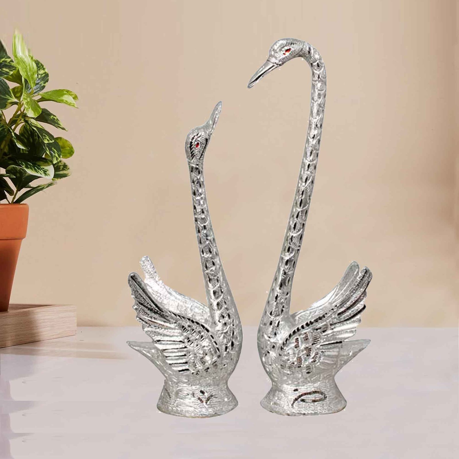 Swan Gift White metal Diamond cut 39 cm G13GX0091S000XAAS