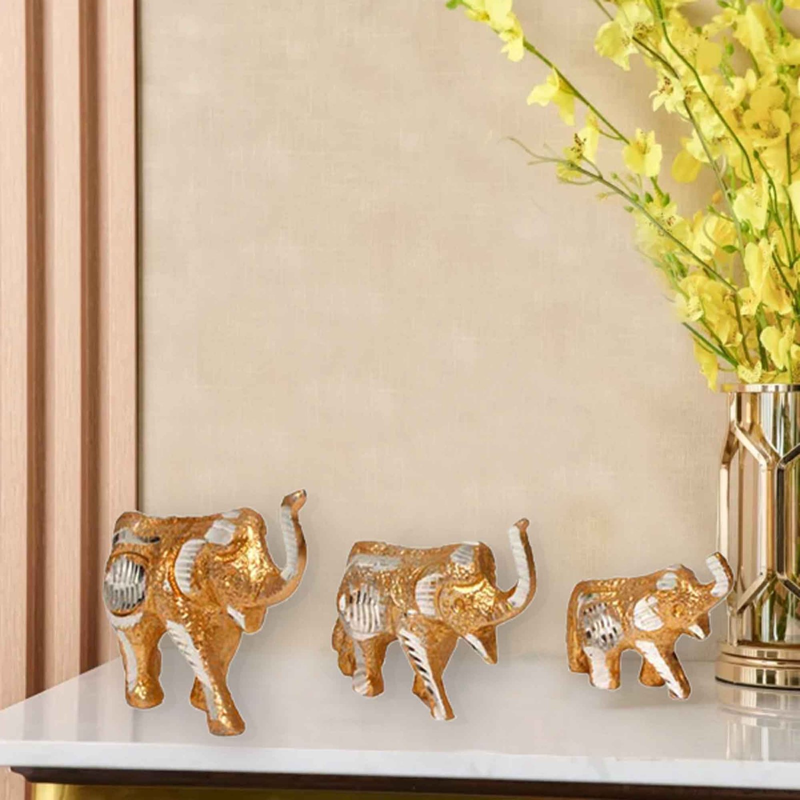 Elephant Family 3 Pcs Set White Metal Diamond cut 6.5 cm G13GX0097C