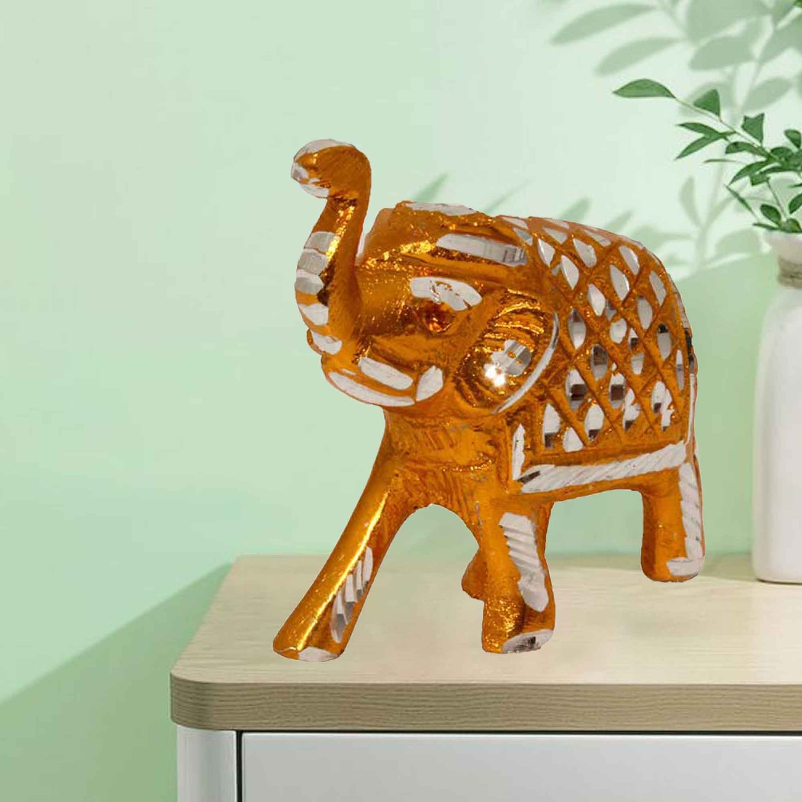 Elephant White Metal Fengshui Sculpture 9 cm G13GX0107G