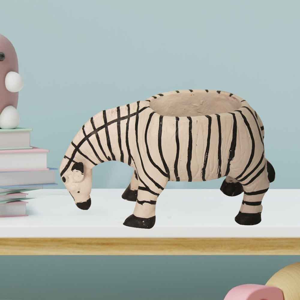 Giraffe Planter Showpiece for decoration of office 11 cm G24GX0033W