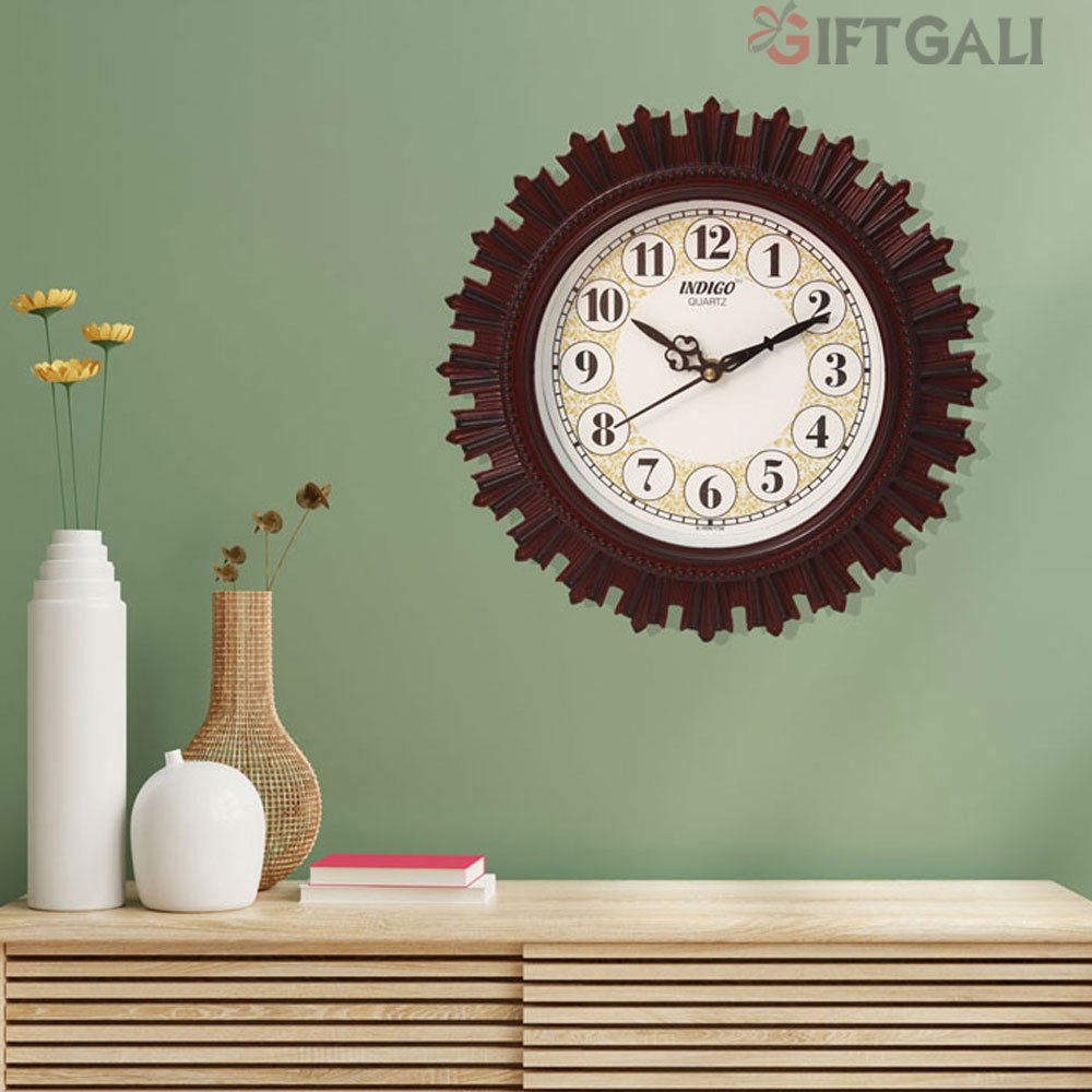 Vintage Type Round Wall clock with glass for gifting on diwali 25 cm G26GX0125M