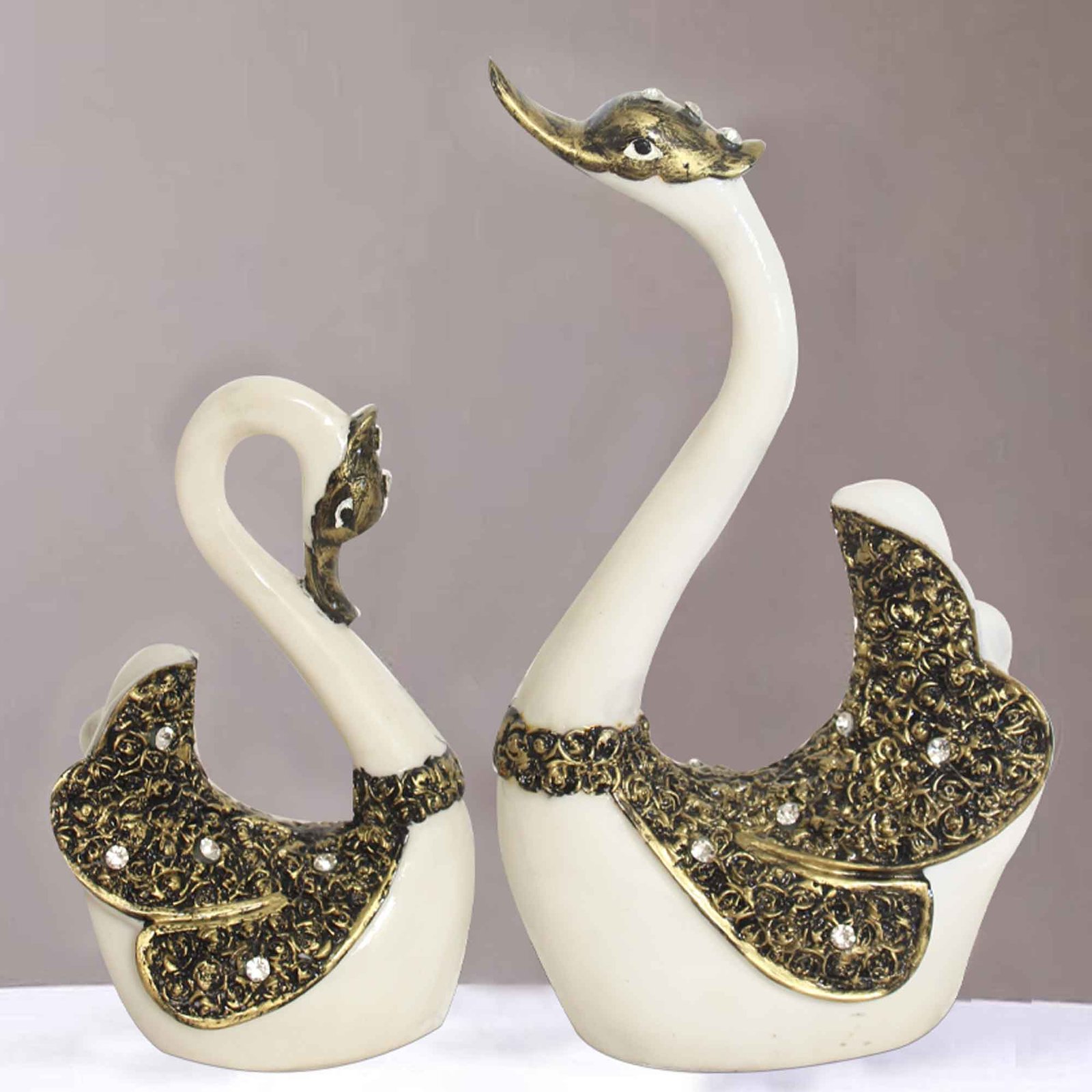 Swan Couple Pair showpiece for bedroom Jewellery Decorated 27 cm G57GX1655WBNGZ