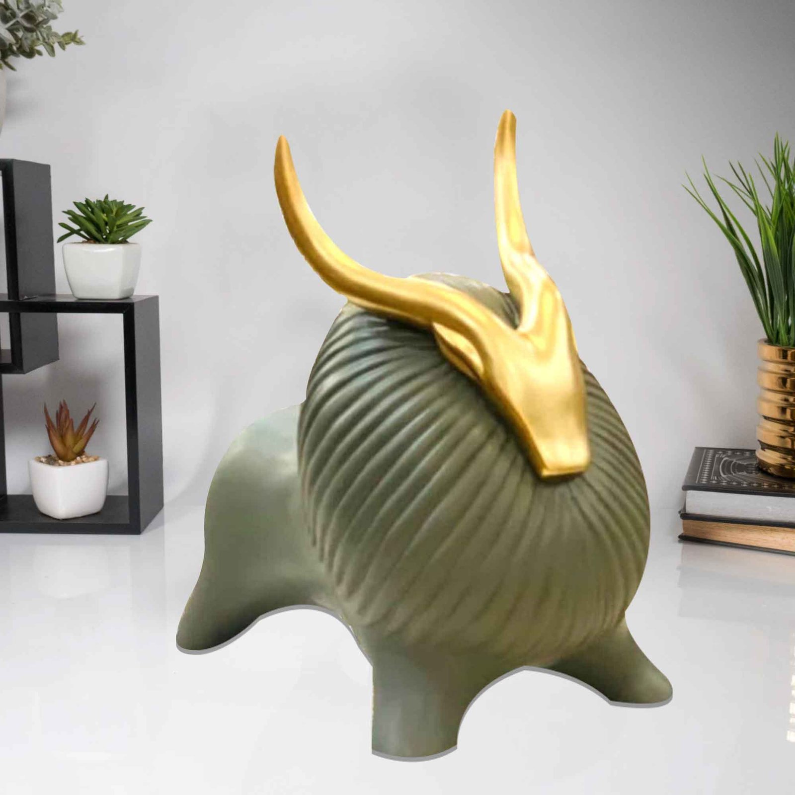 Polyresin Yak sculpture for home decoration Matte Finish 32 cm G57GX1664HGNMX