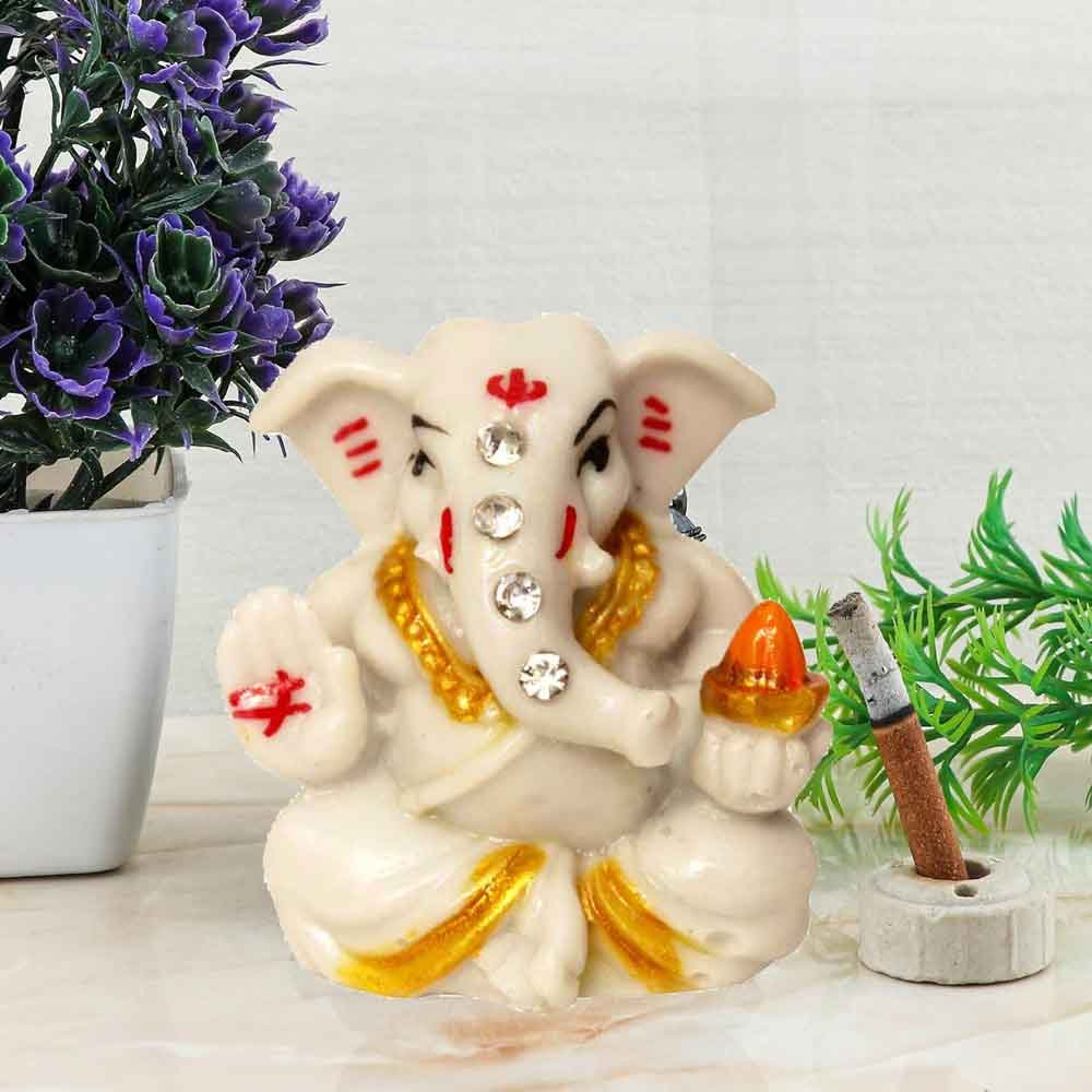 Car Dashboard Ganesha Statue Showpiece for car dashboard 4.75 cm G76GX0438W