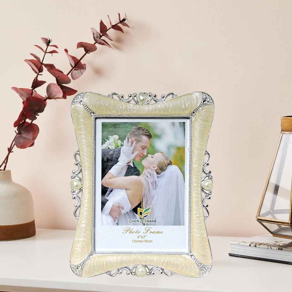 Photo Frame Showpiece gift for diwali 21 cm G77GX0557S00XZOH