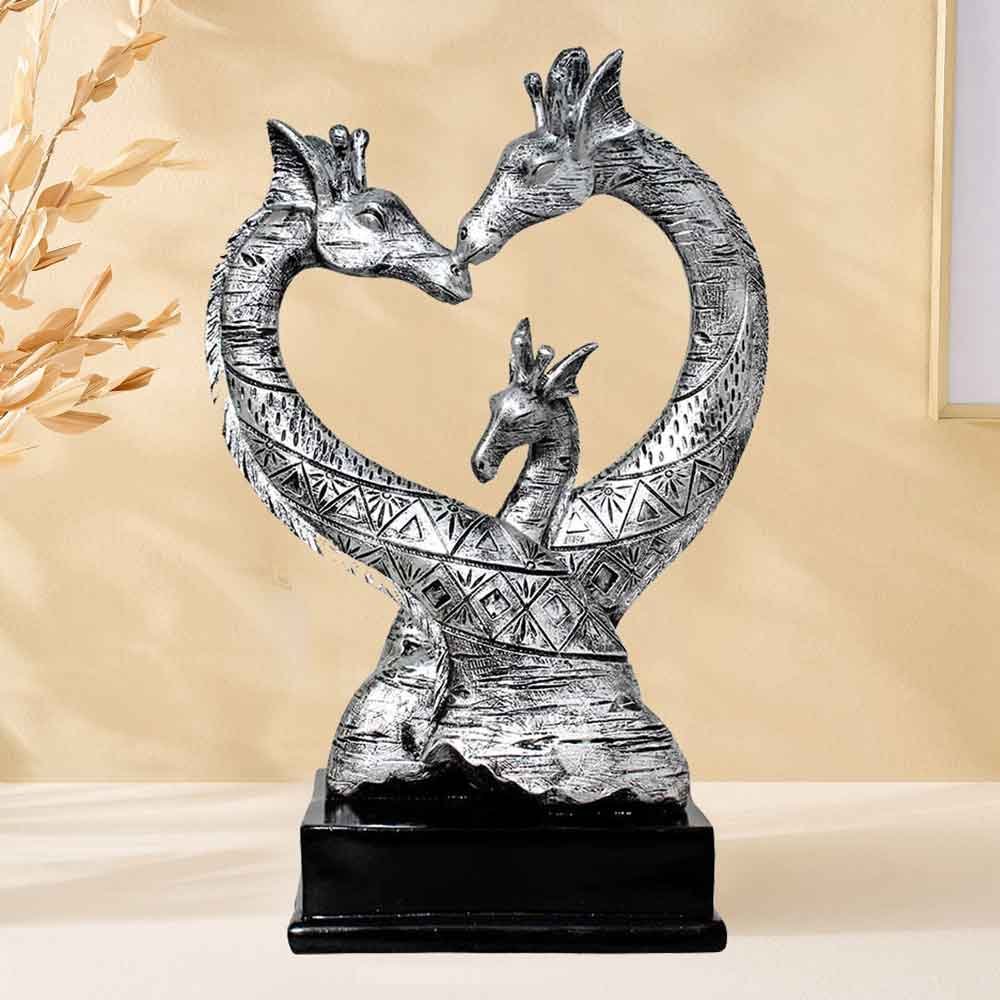 Giraffe Family Statue for gifting on diwali 40 cm G83GX0112S